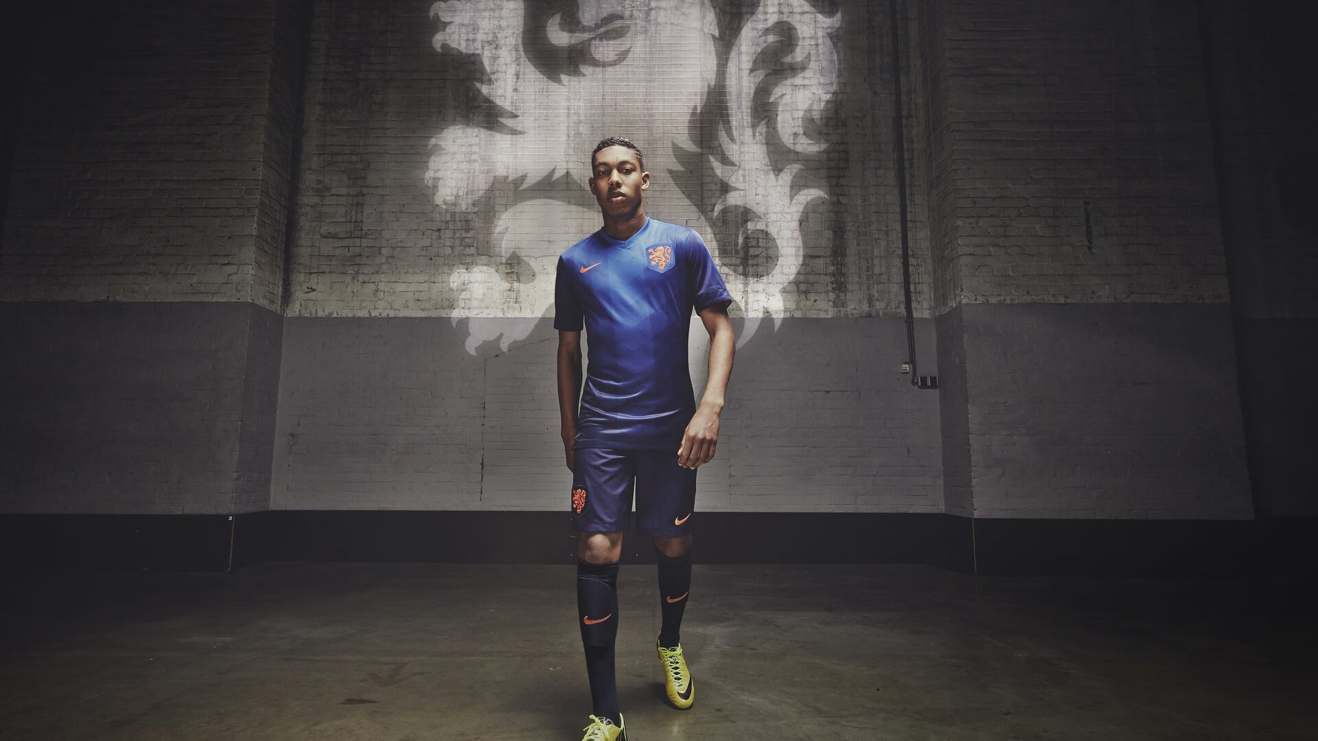 教练强调团队合作精神